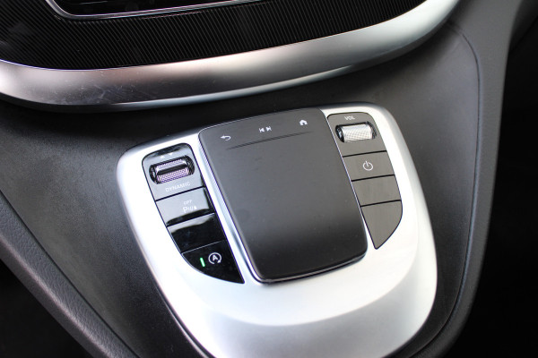 Mercedes-Benz V-Klasse 250d / Lang / DC / Panorama / 2x Schuifdeur / MBUX (apple carplay) / Camera / NIEUWSTAAT