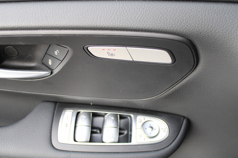 Mercedes-Benz V-Klasse 250d / Lang / DC / Panorama / 2x Schuifdeur / MBUX (apple carplay) / Camera / NIEUWSTAAT