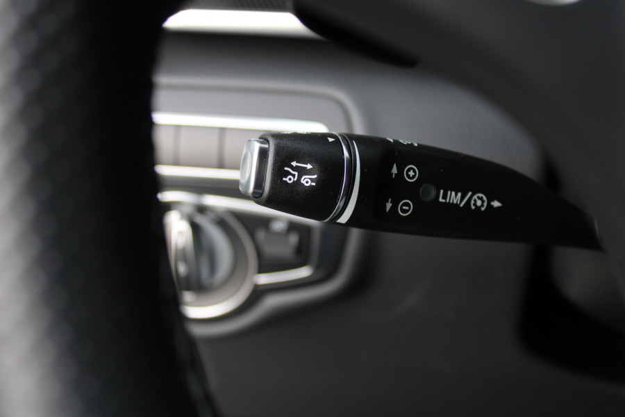 Mercedes-Benz V-Klasse 250d / Lang / DC / Panorama / 2x Schuifdeur / MBUX (apple carplay) / Camera / NIEUWSTAAT
