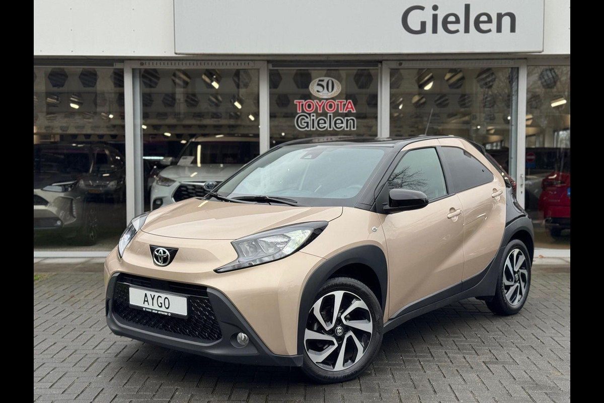 Toyota Aygo X 1.0 VVT-i Automaat Pulse | Stoelverwarming, Airconditioning, Apple CarPlay/Android Auto, Bi-Tone, 17 inch Lichtmetalen velgen