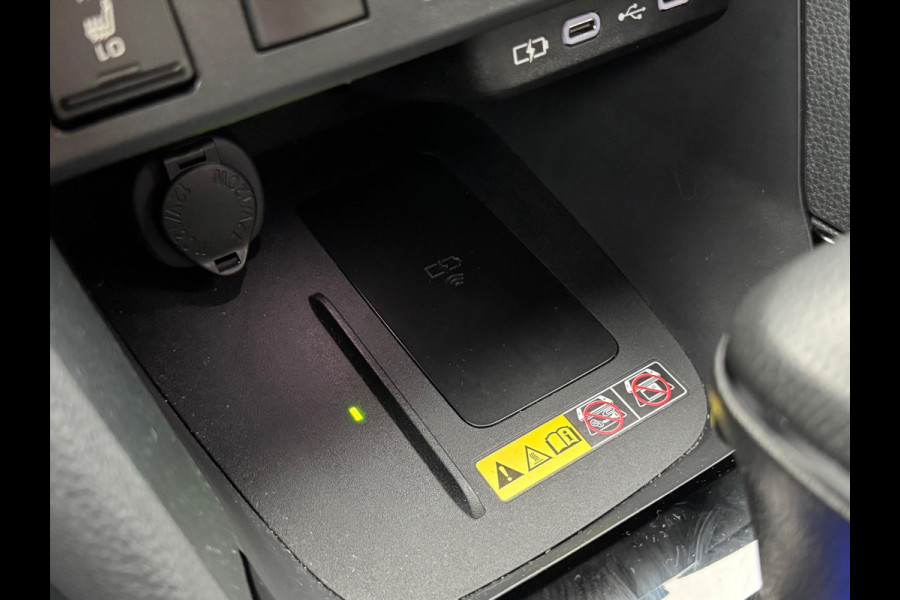 Toyota Yaris Cross 1.5 Hybrid 130PK First Edition | Stoel + Stuurverwarming, Keyless, 17inch, CarPlay, Groot scherm, Oxyde Bronze