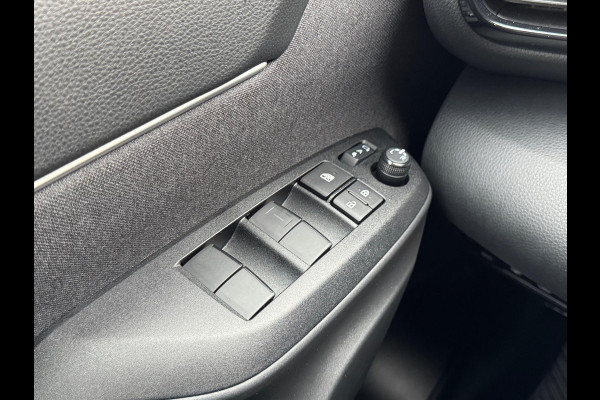 Toyota Yaris Cross 1.5 Hybrid 130PK First Edition | Stoel + Stuurverwarming, Keyless, 17inch, CarPlay, Groot scherm, Oxyde Bronze