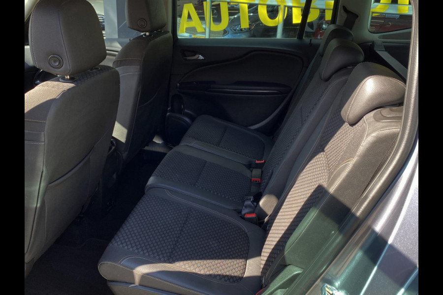 Opel Zafira 1.4 T Tourer Executive 7Persoons. - AUTOMAAT I Navigatie I Airco I Sport velgen I PDC I Dealer onderhouden