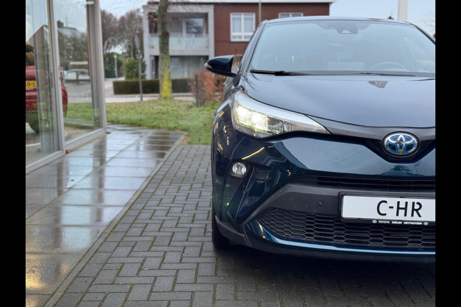 Toyota C-HR 2.0 Hybrid 184pk Style | Dodehoekherkenning, Stoel + Stuurverwarming, Parkeersensoren, Nieuwe multimedia