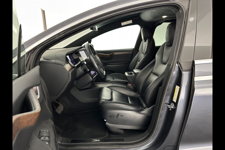 Tesla Model X Long Range [ 3-Fase ] {SOH-91%} (INCL-BTW) Aut. *PANO-WINDOW | AUTOPILOT | LEATHER | TOPVIEW | NAVI-FULLMAP | FULL-LED | AIRSUSPENSION | DIGI-COCKPIT | KEYLESS | CAMERA | DAB+ | HEATED-COMFORTSEATS | TOWBAR | 20''ALU*