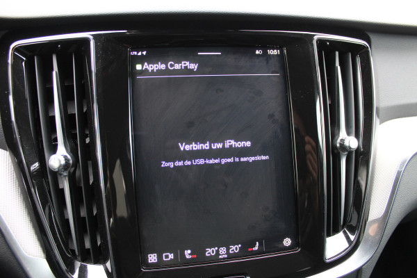 Volvo V60 2.0 T6 Plug-in hybrid AWD Plus Dark | Pilot Assist | Leder | Trekhaak | 360 Camera | H&K