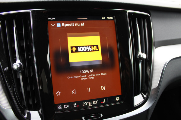 Volvo V60 2.0 T6 Plug-in hybrid AWD Plus Dark | Pilot Assist | Leder | Trekhaak | 360 Camera | H&K