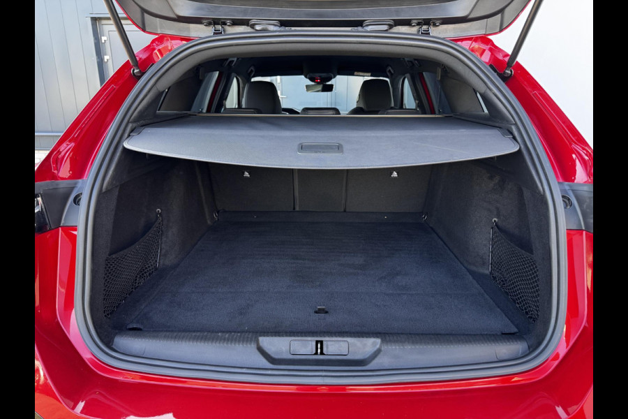 Peugeot 308 SW 1.6 Plug-in Hybrid 225 GT | Trekhaak | Aviloo 98%! |