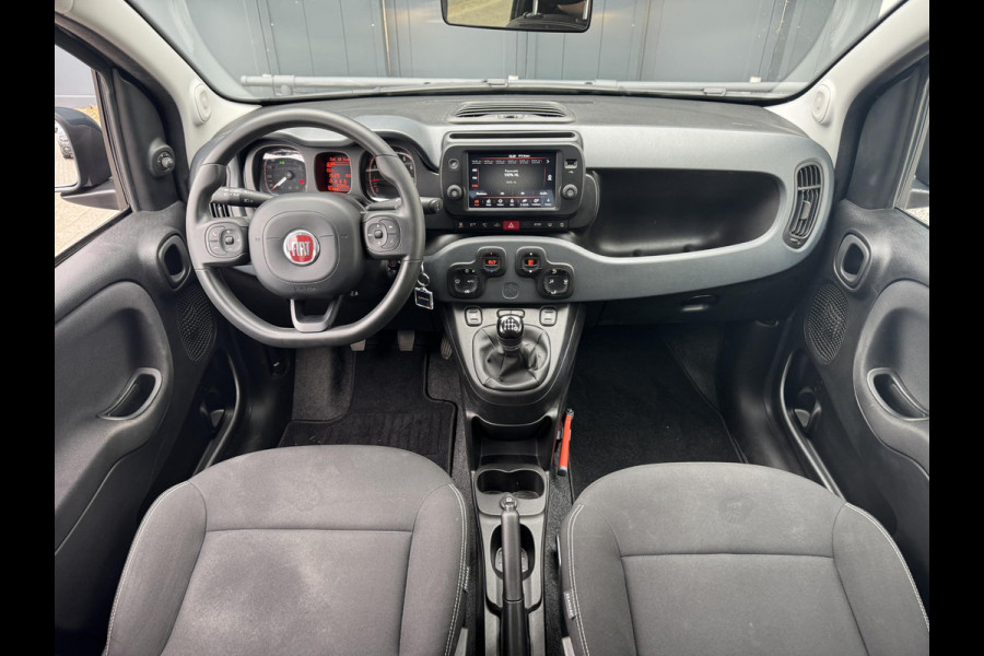 Fiat Panda 1.0 Hybrid RED Cross | Apple carplay | Climate control | Prijs is rijklaar!