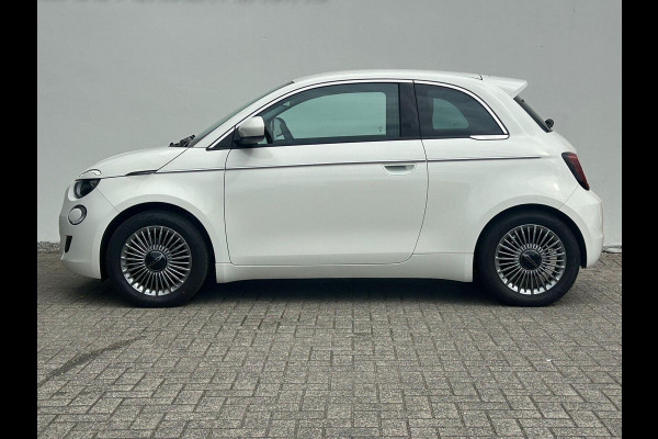 Fiat 500E Urban 42 kWh | Apple Carplay | LM velgen | Prijs is rijklaar
