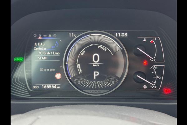 Lexus UX 250h Preference Line | 18 inch, Stoel + Stuurverwarming, Apple CarPlay/Android Auto, Keyless, Privacy Glass