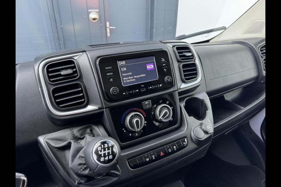 Citroën Jumper 2.2 BlueHDi 120 L2H1 3.0t | Trekhaak | Parkeercamera | Zeer compleet | Prijs is rijklaar