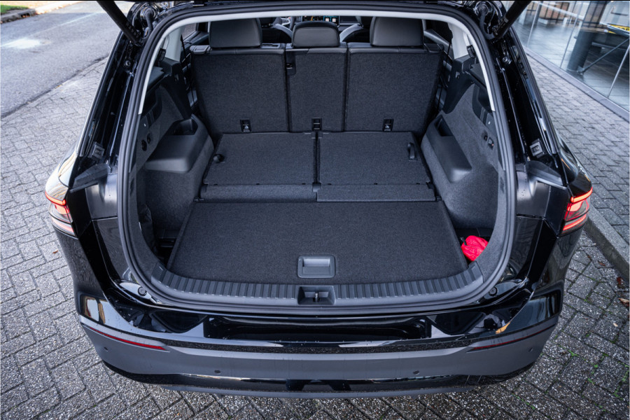 Volkswagen Tayron 1.5 eTSI Life Edition 7p. ** 20inch ** Panodak ** Trekhaak 5 jaar Fabrieksgarantie tot 100.000km