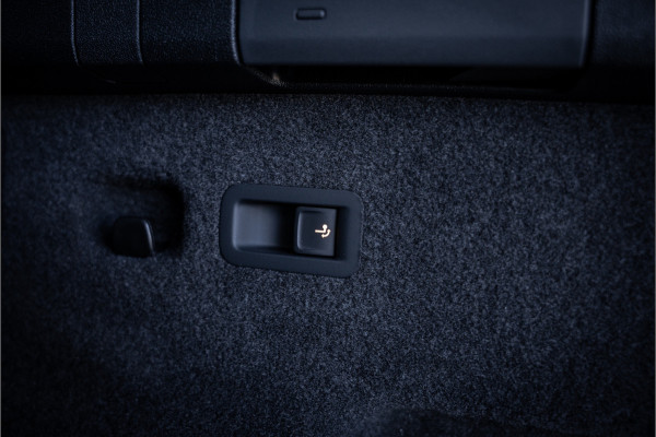 Volkswagen Tayron 1.5 eTSI Life Edition 7p. ** 20inch ** Panodak ** Trekhaak 5 jaar Fabrieksgarantie tot 100.000km