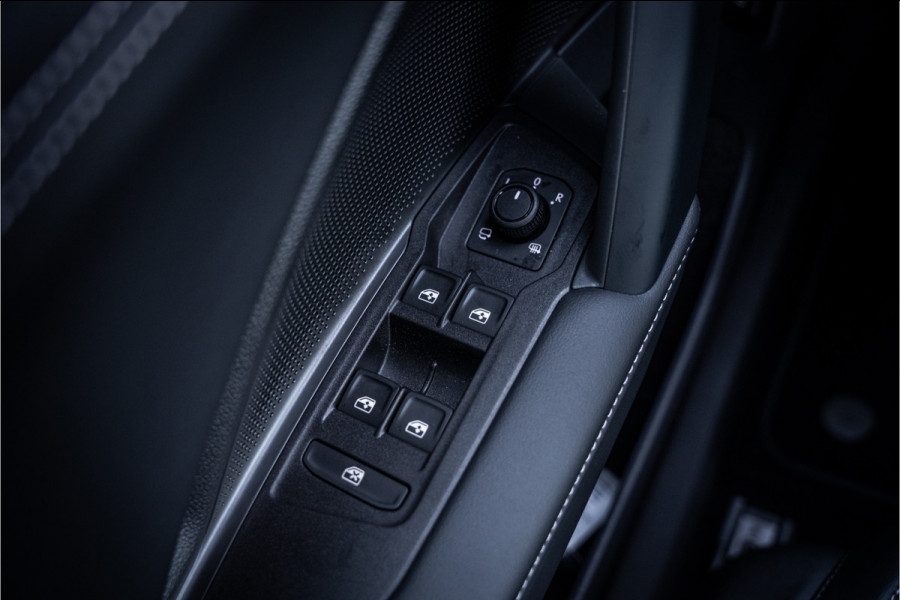 Volkswagen Tayron 1.5 eTSI Life Edition 7p. ** 20inch ** Panodak ** Trekhaak 5 jaar Fabrieksgarantie tot 100.000km