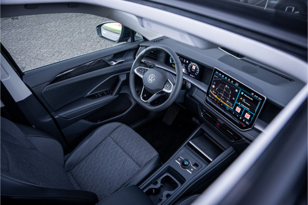 Volkswagen Tayron 1.5 eTSI Life Edition 7p. ** 20inch ** Panodak ** Trekhaak 5 jaar Fabrieksgarantie tot 100.000km