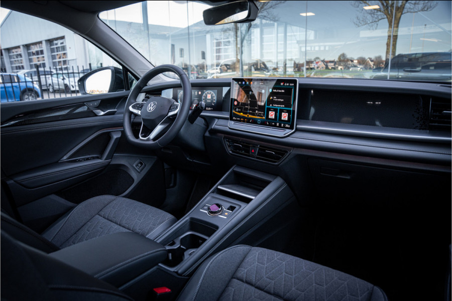 Volkswagen Tayron 1.5 eTSI Life Edition 7p. ** 20inch ** Panodak ** Trekhaak 5 jaar Fabrieksgarantie tot 100.000km