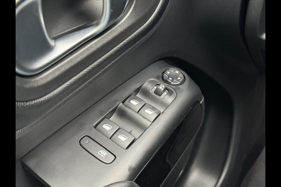 Citroën C5 Aircross 1.2 Hybrid 136 ë-Series | Prijs is rijklaar | Adaptive cruise | Stoelverwarming