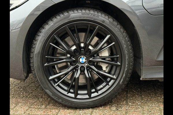 BMW 3 Serie Touring 330e SPORT LINE | PANORAMA | TREKHAAK | KEYLESS | STOELVERWARMING | 18 INCH LM VELGEN |