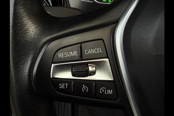 BMW 3 Serie Touring 330e SPORT LINE | PANORAMA | TREKHAAK | KEYLESS | STOELVERWARMING | 18 INCH LM VELGEN |