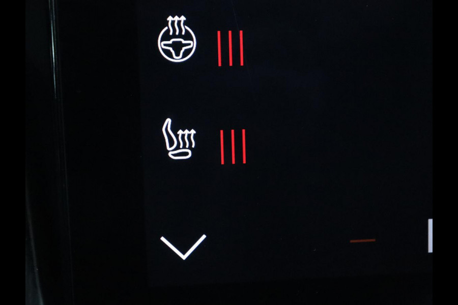 Polestar 2 Long Range Dual Motor Launch Edition 78kWh | Panoramadak | Trekhaak | 360 Camera | Achterbankverwarming | Adaptive cruise | Carplay | Camera | Stoelverwarming | Keyless