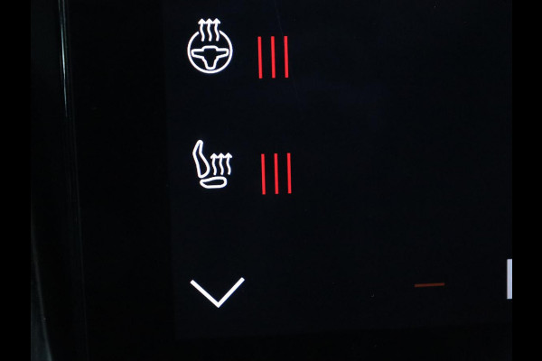 Polestar 2 Long Range Dual Motor Launch Edition 78kWh | Panoramadak | Trekhaak | 360 Camera | Achterbankverwarming | Adaptive cruise | Carplay | Camera | Stoelverwarming | Keyless