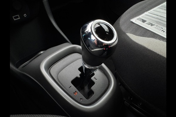 Toyota Aygo 1.0 VVT-i x-play AUTOMAAT / CAMERA / WEINIG KM'S / LED / BLUETOOTH