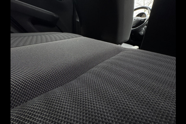 Toyota Aygo 1.0 VVT-i x-play AUTOMAAT / CAMERA / WEINIG KM'S / LED / BLUETOOTH