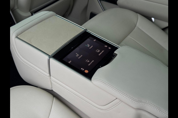 Land Rover Range Rover 4.4 P530 SV MHEV