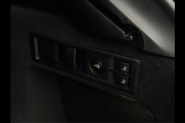 BMW 3 Serie Touring 320e M-Sport | Pano | Trekhaak | Harman Kardon | 19 inch | Sfeerverlichting | Camera | Dealer onderhouden