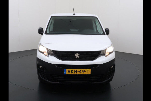 Peugeot Partner 1.2 PureTech Premium BENZINE, Cruise Control, Airco, Navigatie