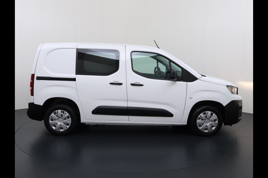 Peugeot Partner 1.2 PureTech Premium BENZINE, Cruise Control, Airco, Navigatie