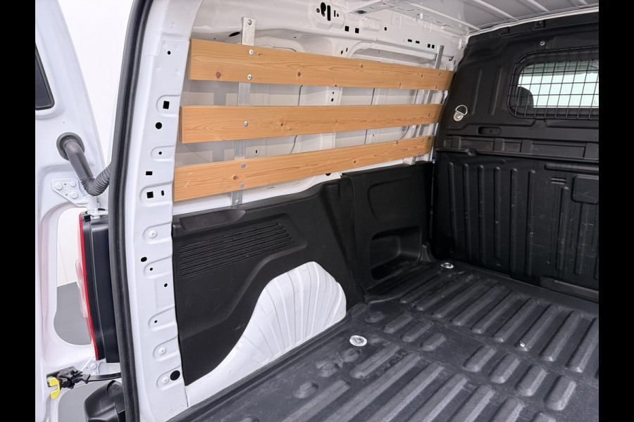 Peugeot Partner 1.2 PureTech Premium BENZINE, Cruise Control, Airco, Navigatie