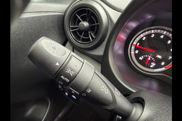 Hyundai i10 1.0 Comfort, Stoel + Stuur verwarming, Airco, Cruise