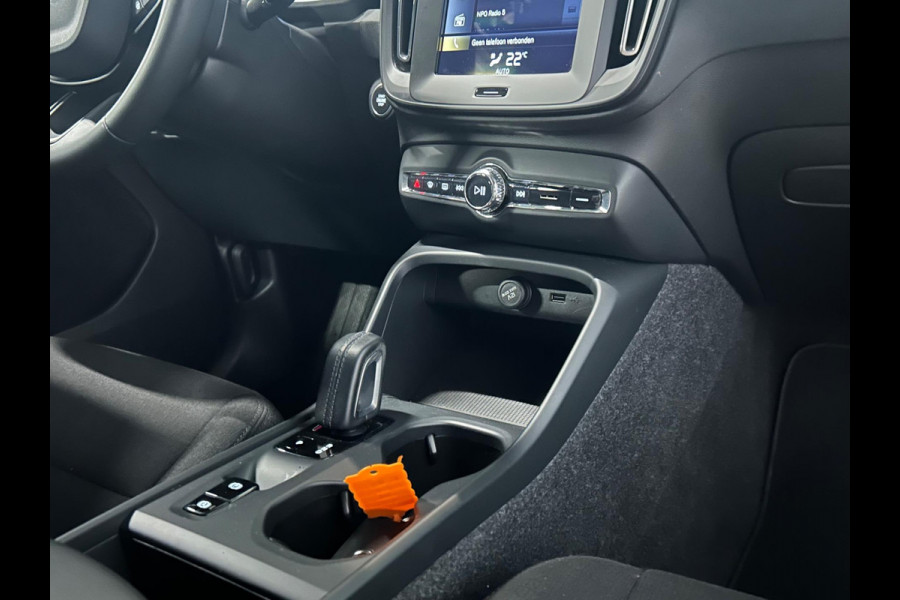 Volvo XC40 1.5 T2 Momentum Core | CARPLAY | ESC | PARK ASSISTANT