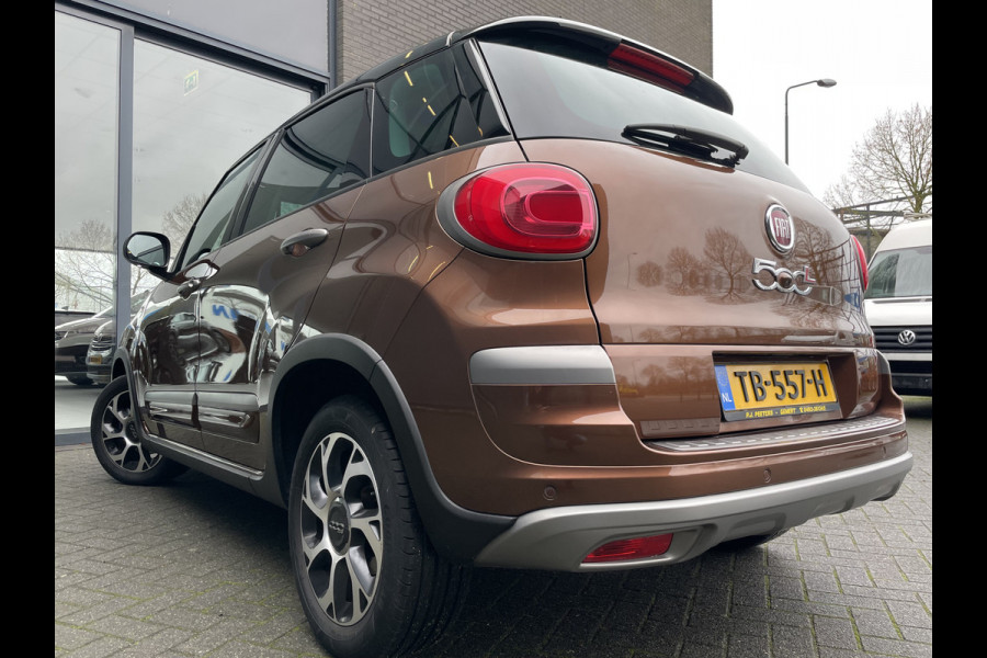 Fiat 500L 0.9 TwinAir Cross Àchteruitrijcamera - Airco - Cruise control - Parkeersensor achter - Navigatiesysteem full map - Bluetooth - Licht metalen velgen 16 inch - Mistlampen voor - Radio - Start/stop systeem - Stuu