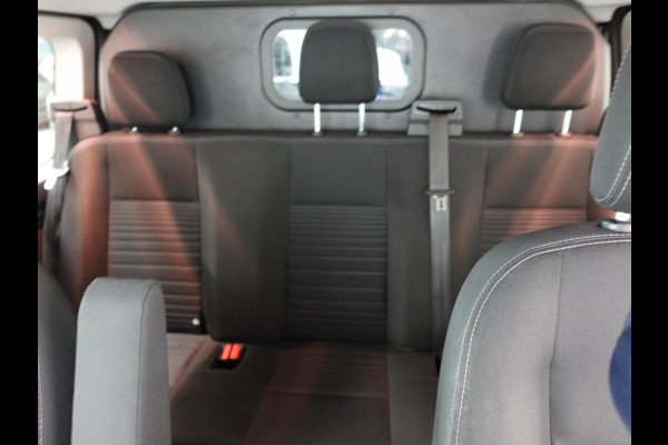 Ford Transit Custom 300 2.0 TDCI L2H1 Limited Dubbele Cabine Automaat Navigatie Airco 2 Schuifdeuren Trekhaak PDC  Carplay  DAB