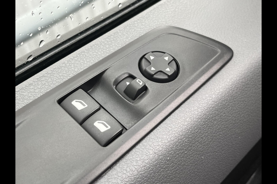 Citroën Jumpy 1.5 BlueHDI 120 M Club*NAVI*CRUISE*A/C* CARPLAY*3P