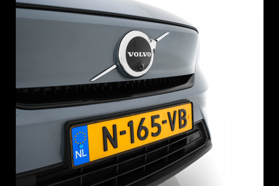 Volvo C40 Recharge Twin Intro Edition 78 kWh AWD [ 3-Fase ] {SOH-87%} (INCL-BTW) Aut. *HEATPUMP | PANO | LEATHER-ALCANTARA | DIGI-COCKPIT | FULL-LED | HARMAN/KARDON | TOPVIEW | NAVI-FULLMAP | ECC | PDC | KEYLESS | HEATED-SPORTSEATS | TOWBAR | PRIVACY-GLASS | 20