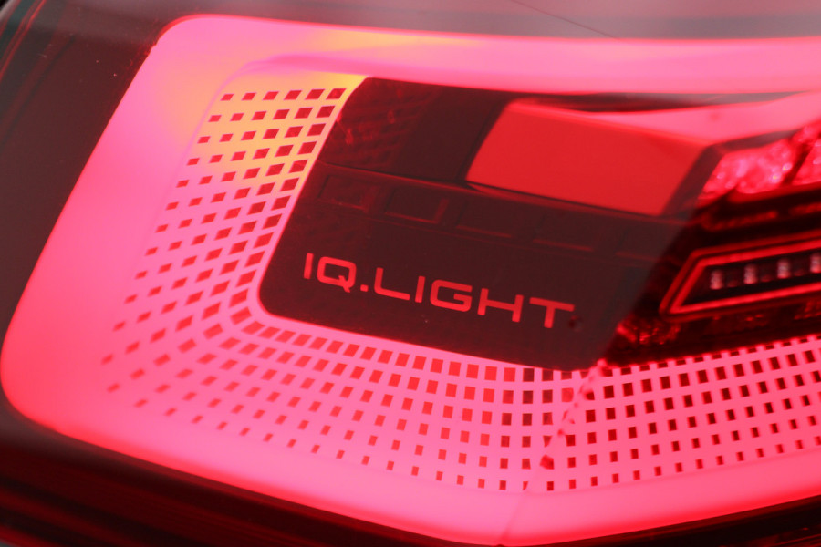 Volkswagen Golf 2.0 TSI R 4Motion Panoramadak, Akrapovic, Head-Up, IQ, ACC, H&K Sound, 19"