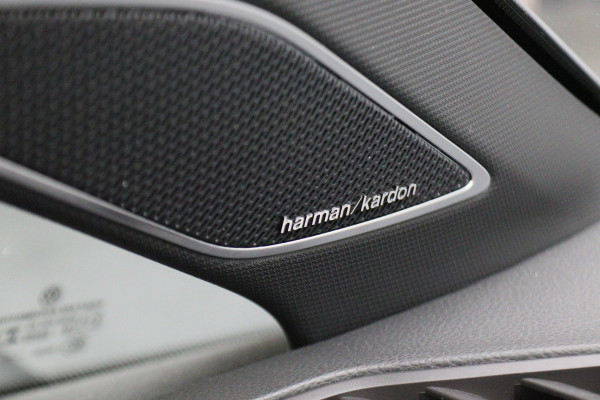 Volkswagen Golf 2.0 TSI R 4Motion Panoramadak, Akrapovic, Head-Up, IQ, ACC, H&K Sound, 19"