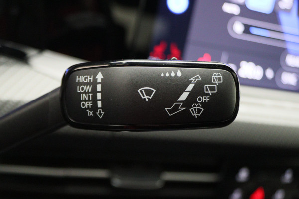 Volkswagen Golf 2.0 TSI R 4Motion Panoramadak, Akrapovic, Head-Up, IQ, ACC, H&K Sound, 19"