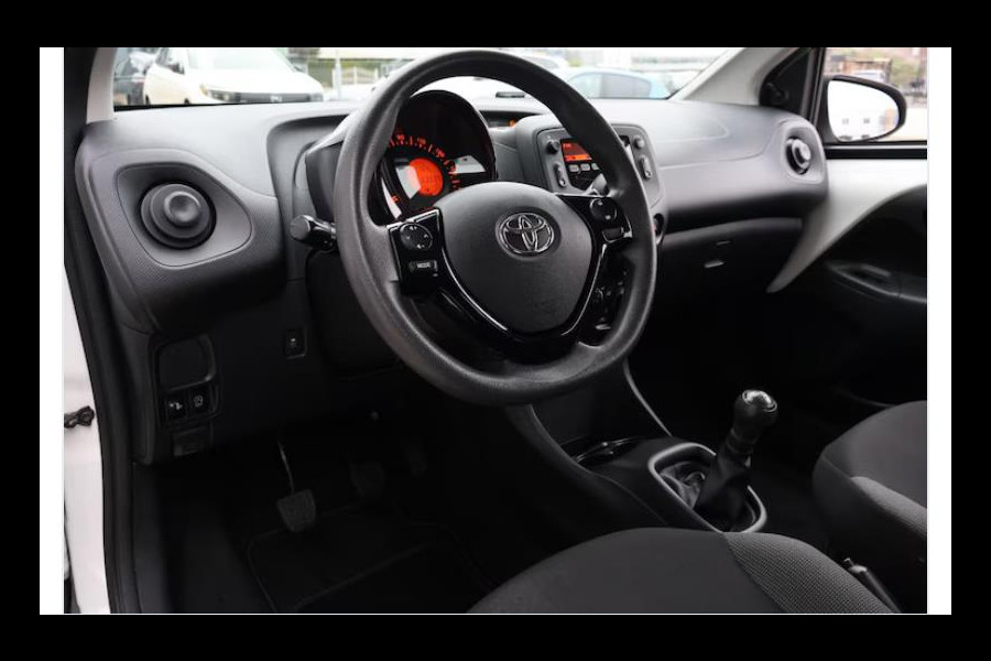 Toyota Aygo 1.0 VVT-i 5-DEURS/75900KM/AIRCO/CRUISE/BLUETHOOT