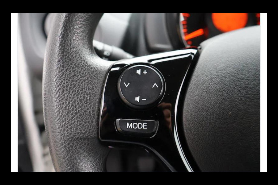 Toyota Aygo 1.0 VVT-i 5-DEURS/75900KM/AIRCO/CRUISE/BLUETHOOT