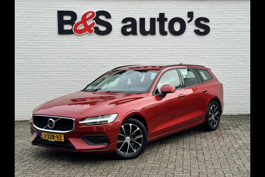 Volvo V60 2.0 B3 Momentum Advantage Automaat Comfortpack Adaptive cruise Climate control Leer Full LED Dodehoekdetectie
