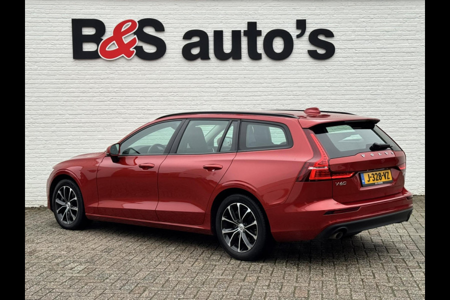 Volvo V60 2.0 B3 Momentum Advantage Automaat Comfortpack Adaptive cruise Climate control Leer Full LED Dodehoekdetectie