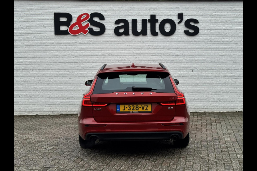 Volvo V60 2.0 B3 Momentum Advantage Automaat Comfortpack Adaptive cruise Climate control Leer Full LED Dodehoekdetectie