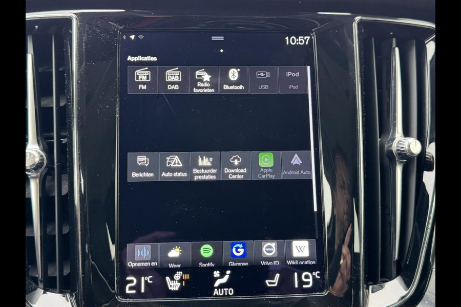 Volvo V60 2.0 B3 Momentum Advantage Automaat Comfortpack Adaptive cruise Climate control Leer Full LED Dodehoekdetectie