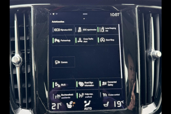 Volvo V60 2.0 B3 Momentum Advantage Automaat Comfortpack Adaptive cruise Climate control Leer Full LED Dodehoekdetectie