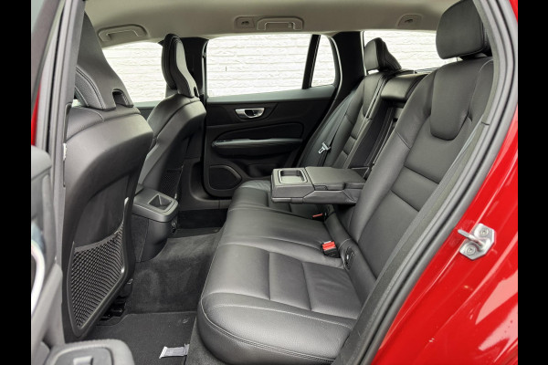 Volvo V60 2.0 B3 Momentum Advantage Automaat Comfortpack Adaptive cruise Climate control Leer Full LED Dodehoekdetectie